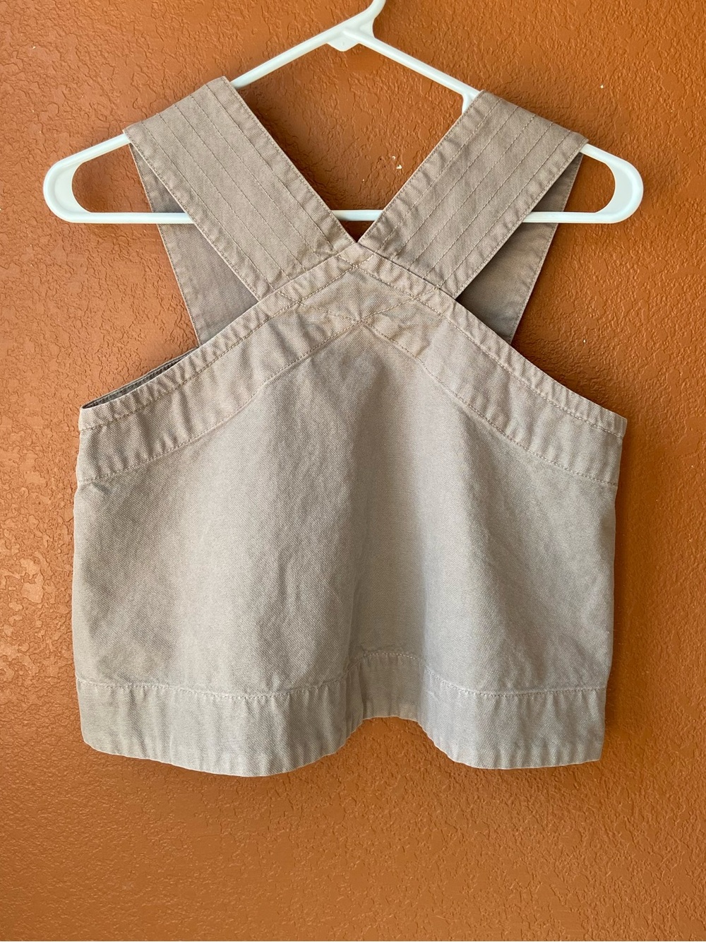 Everlane Cropped Thick Strap Cross-Back Tank Top in Light Taupe XSS/XS